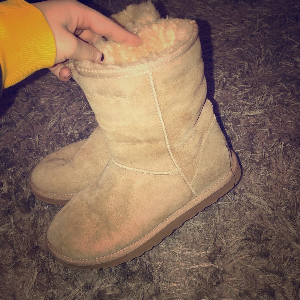 SAND UGG BOOTS